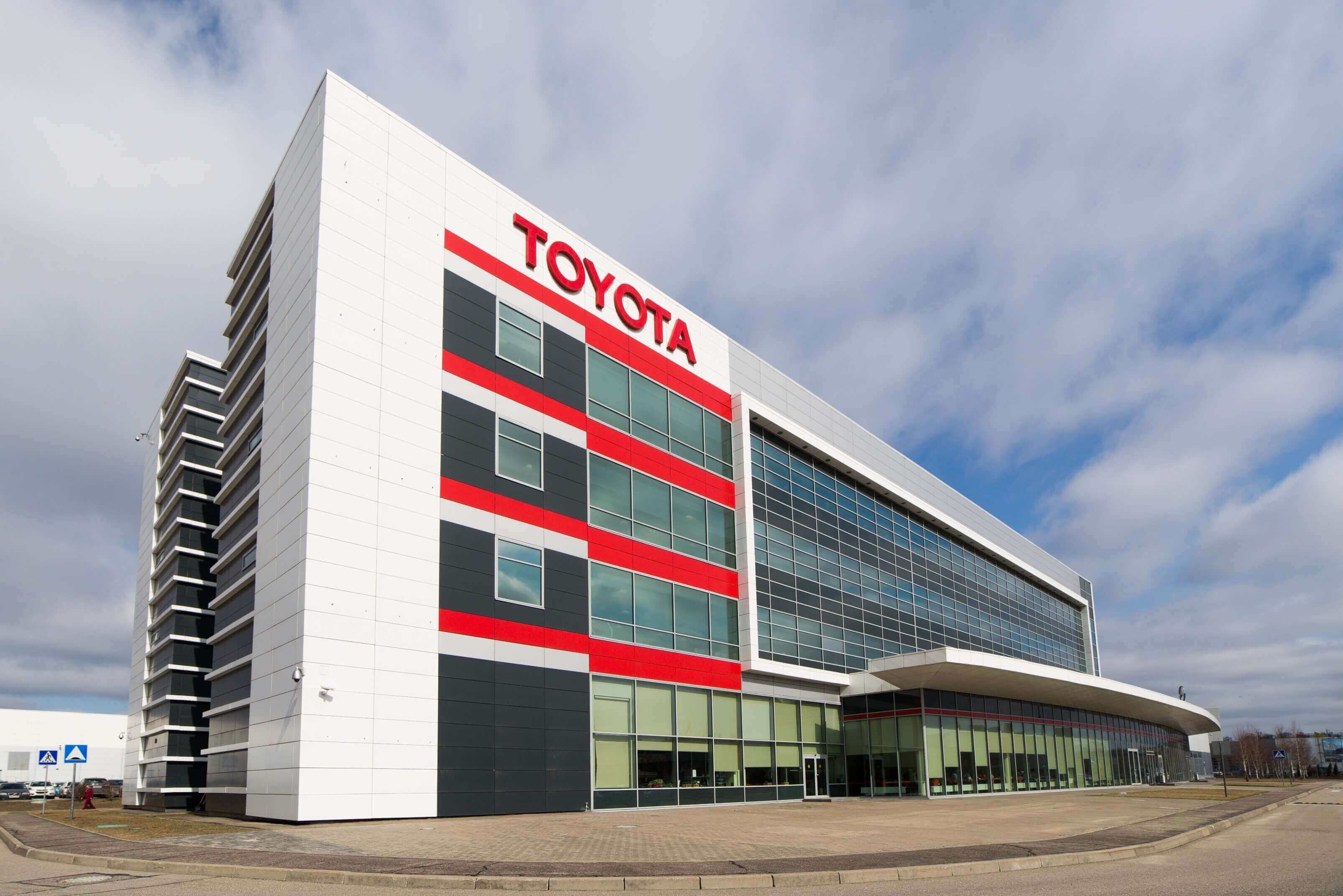 Изображение на странице Последние новости и события в мире Toyota Тойота Центр Новосибирск Запад